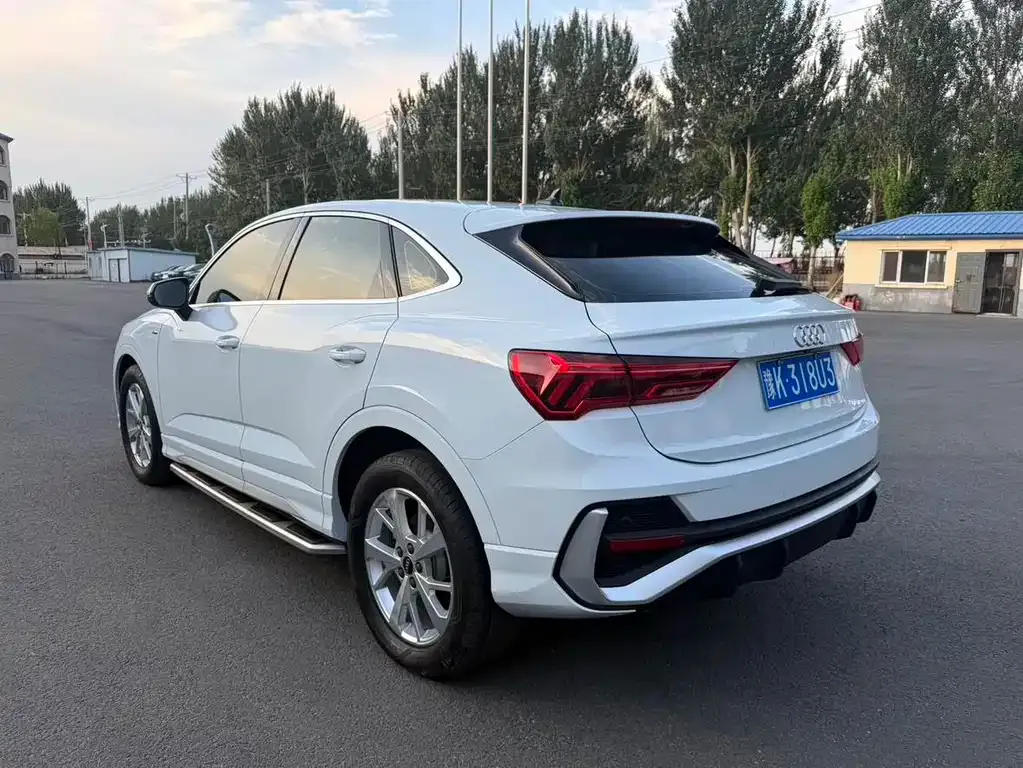 Audi Q3 Sportback — фото 10
