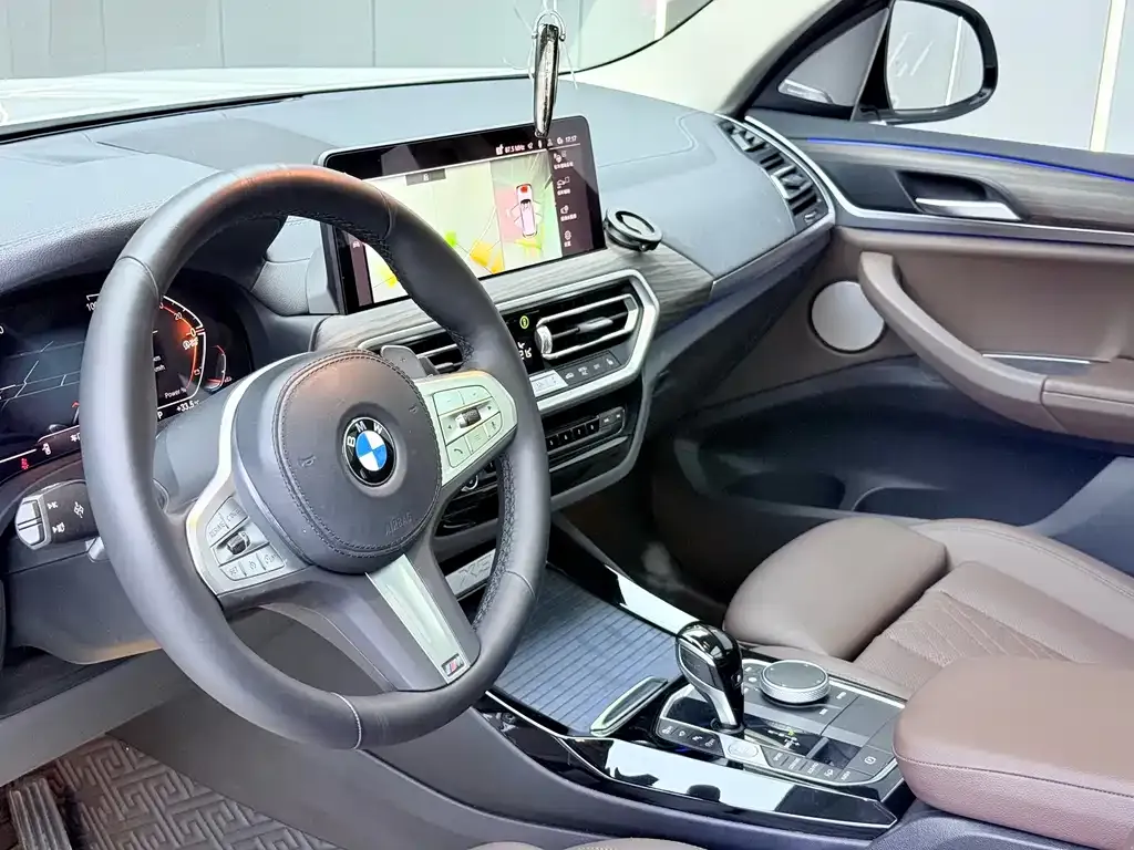 BMW X3 — фото 10