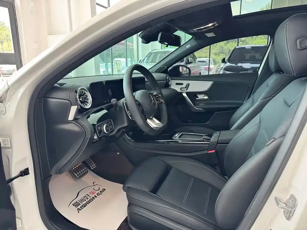 Mercedes-Benz A-Class AMG — фото 2