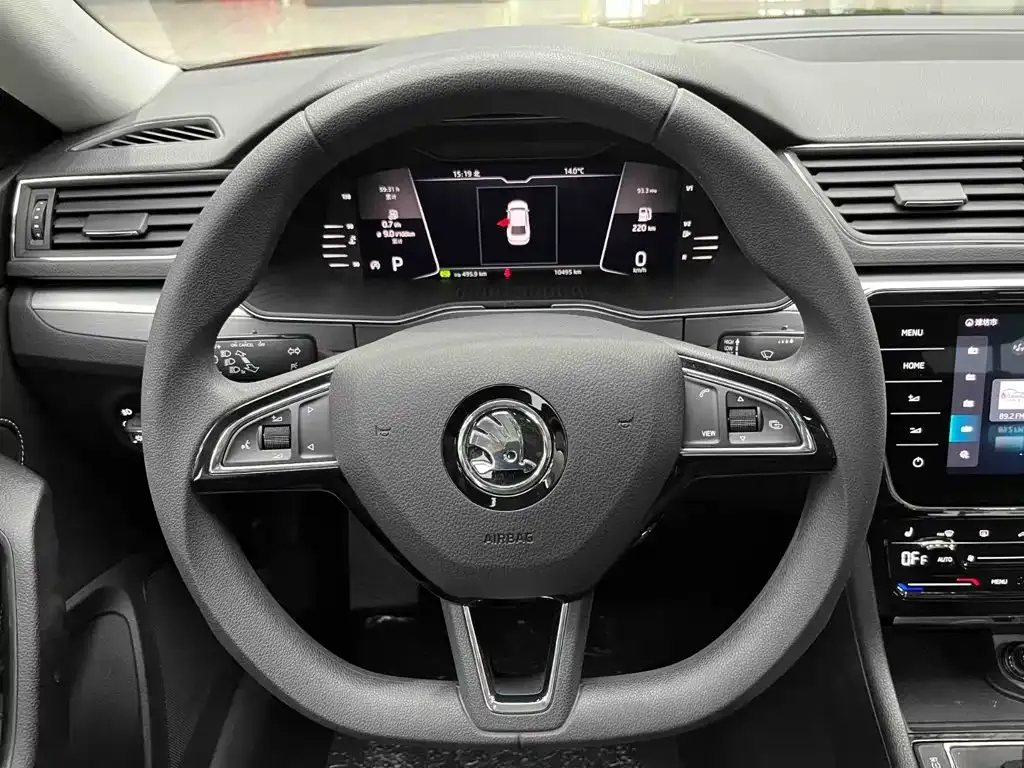 Skoda Superb — фото 2