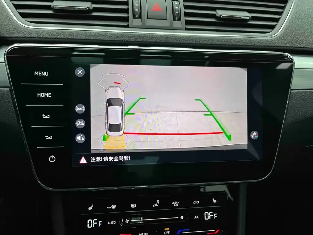 Skoda Superb — фото 4