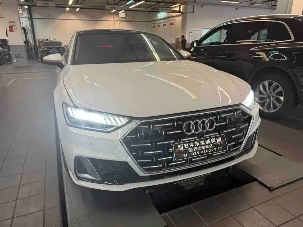 Audi A7L — фото 4