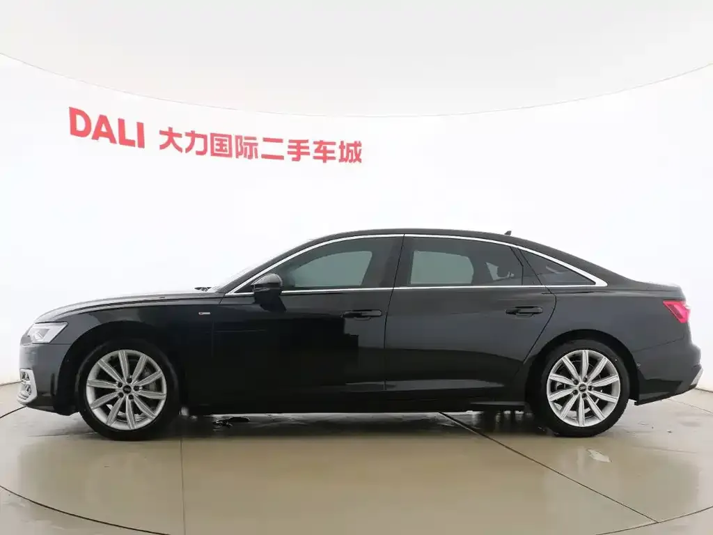 Audi A6L — фото 5