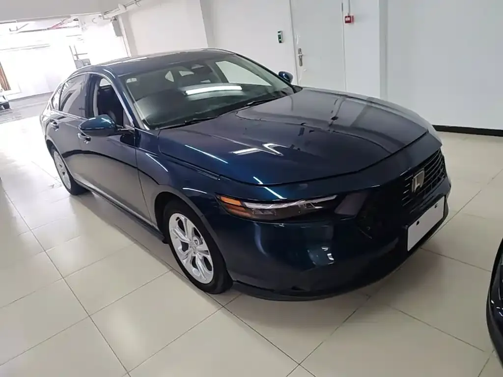 Honda Accord — фото 7
