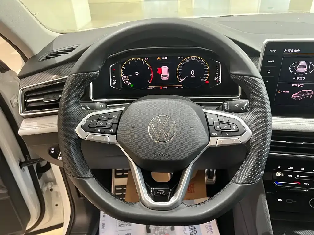 Volkswagen Tiguan L — фото 5