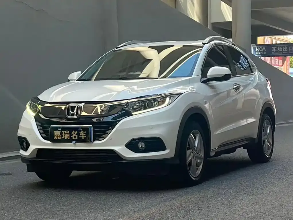 Honda Vezel — фото 1