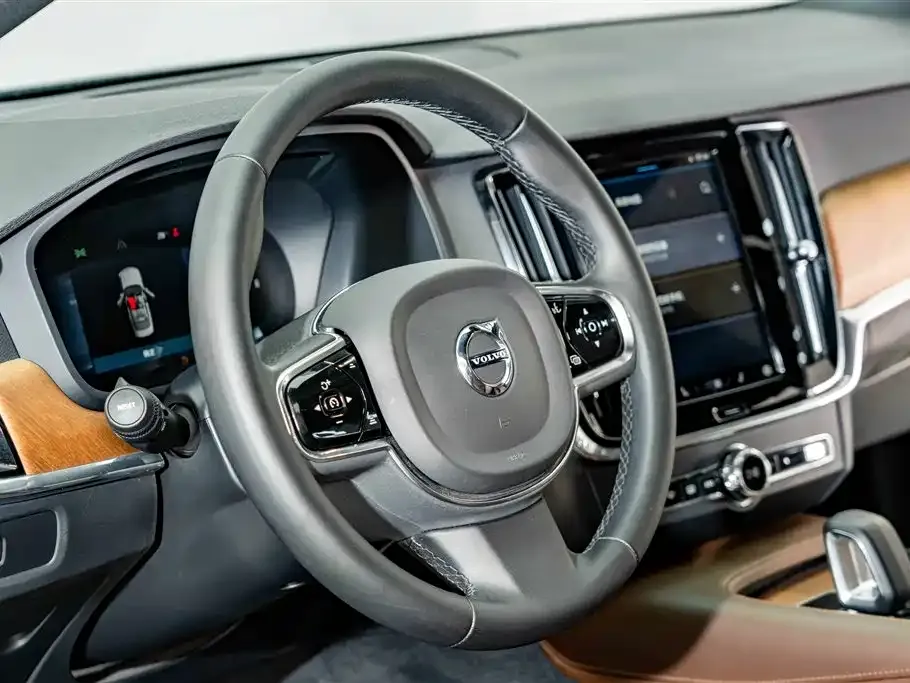 Volvo S90 — фото 7