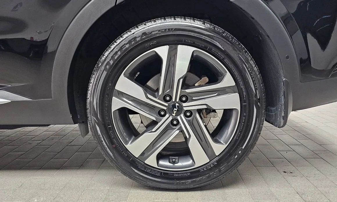 Kia Sorento — фото 8