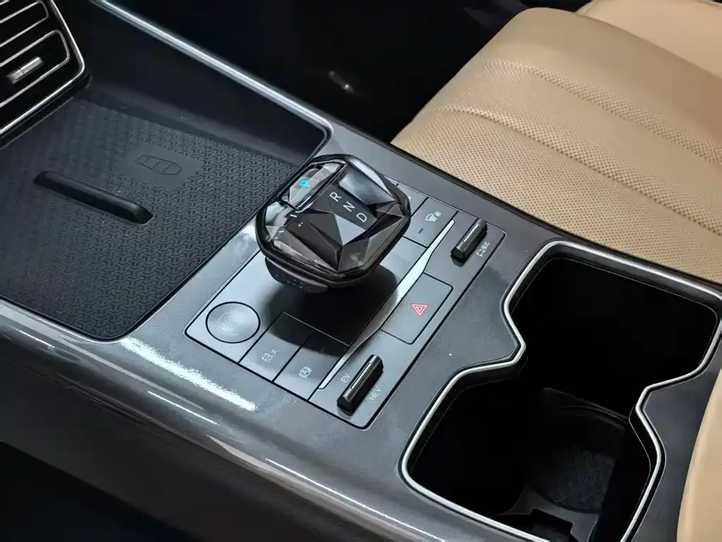 BYD Pro New Energy — фото 5