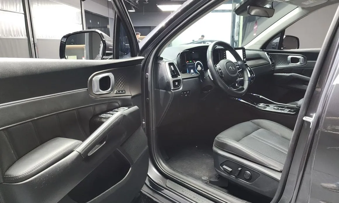 Kia Sorento — фото 6
