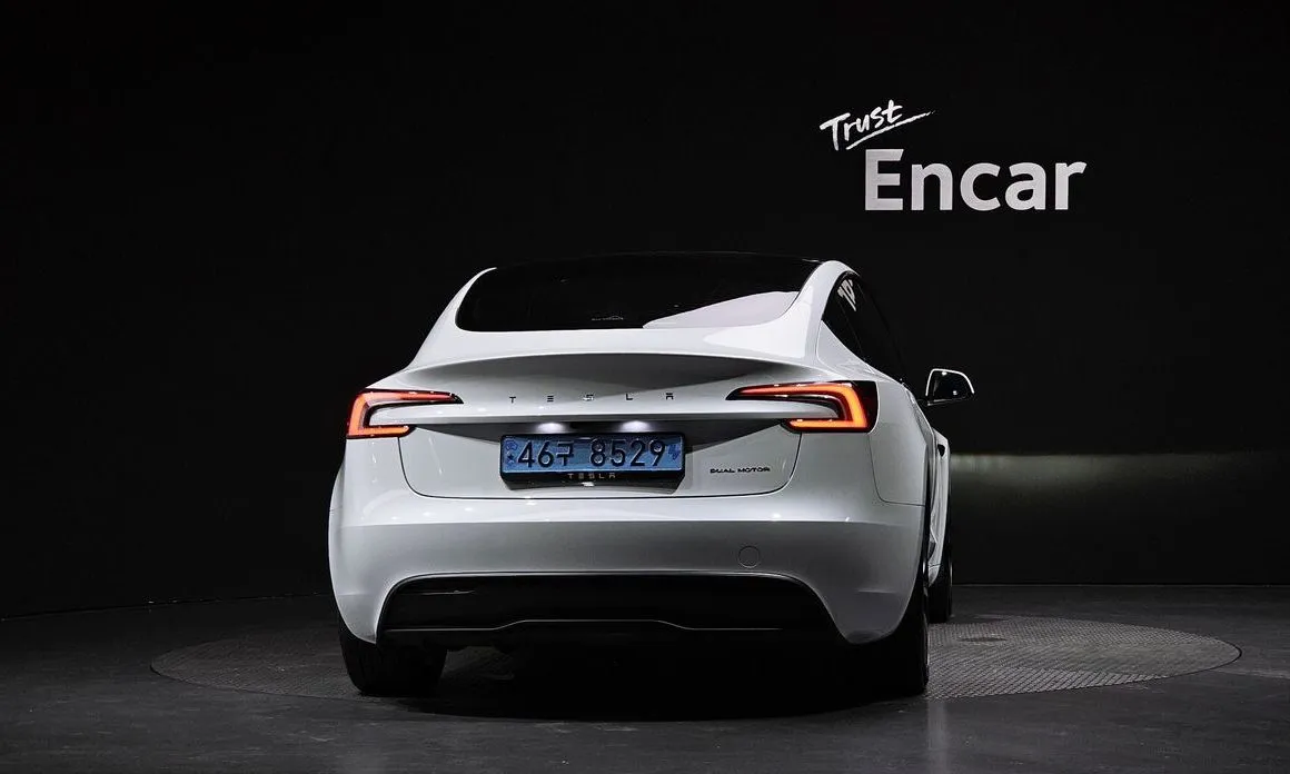 Tesla Model 3 — фото 5