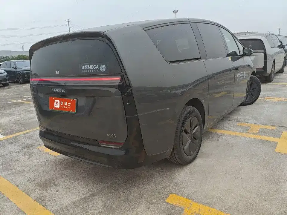 Li Auto MEGA — фото 8