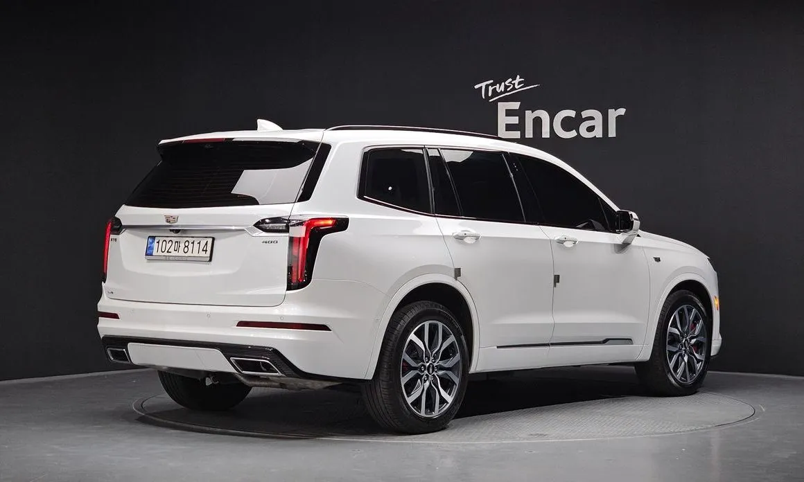 Cadillac XT6 — фото 2