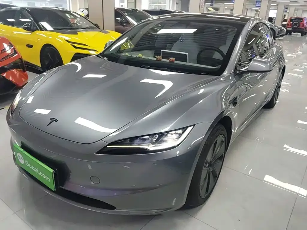 Tesla Model 3 — фото 3