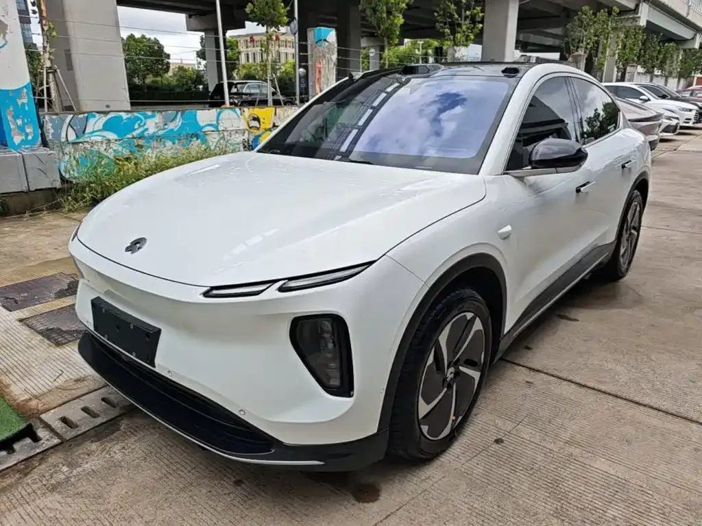 NIO EC6 — фото 10