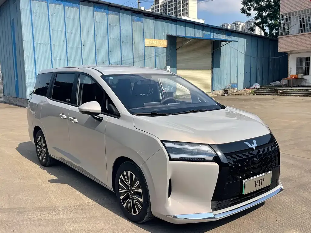 Wuling Starlight 730 New Energy — фото 3
