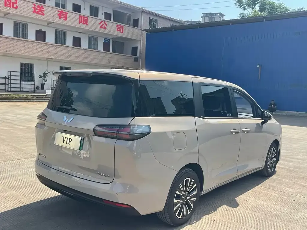 Wuling Starlight 730 New Energy — фото 6