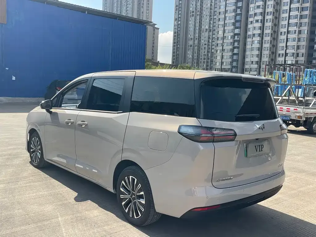 Wuling Starlight 730 New Energy — фото 7