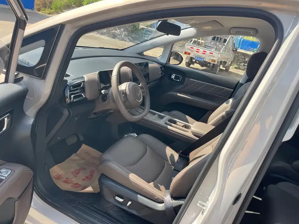 Wuling Starlight 730 New Energy — фото 9