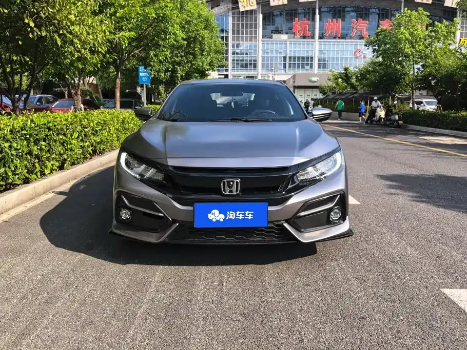 Honda Civic — фото 10