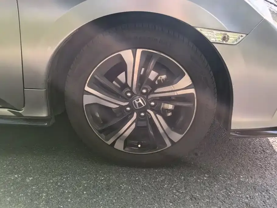Honda Civic — фото 3