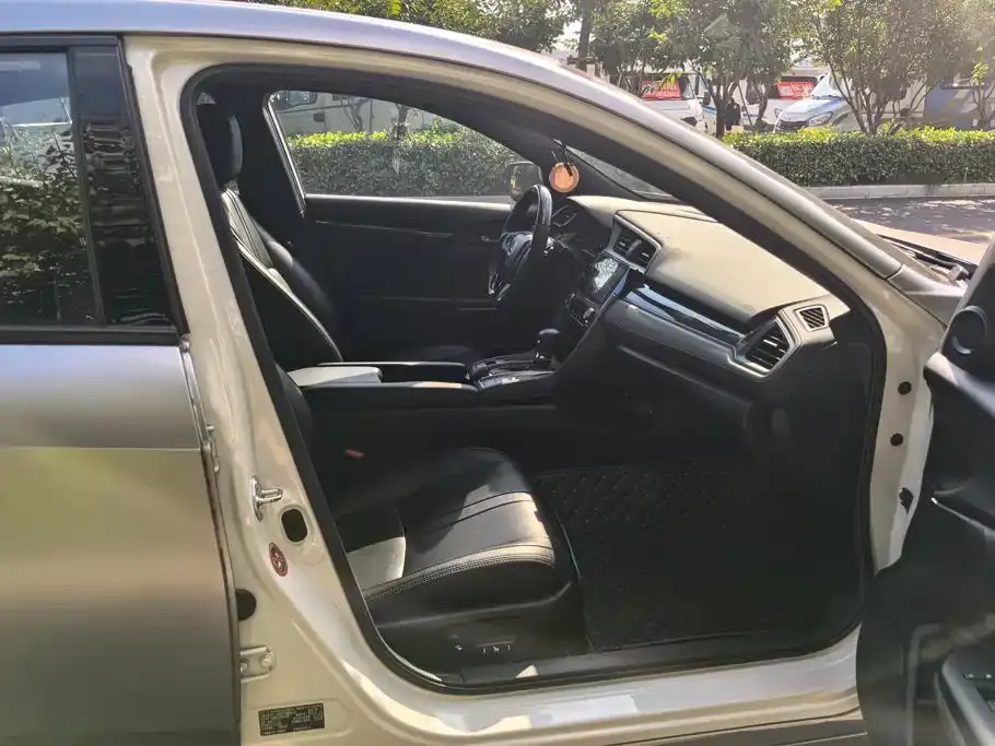 Honda Civic — фото 4