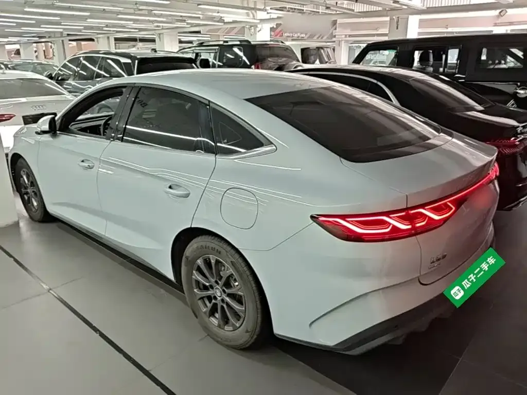 BYD Qin L — фото 9