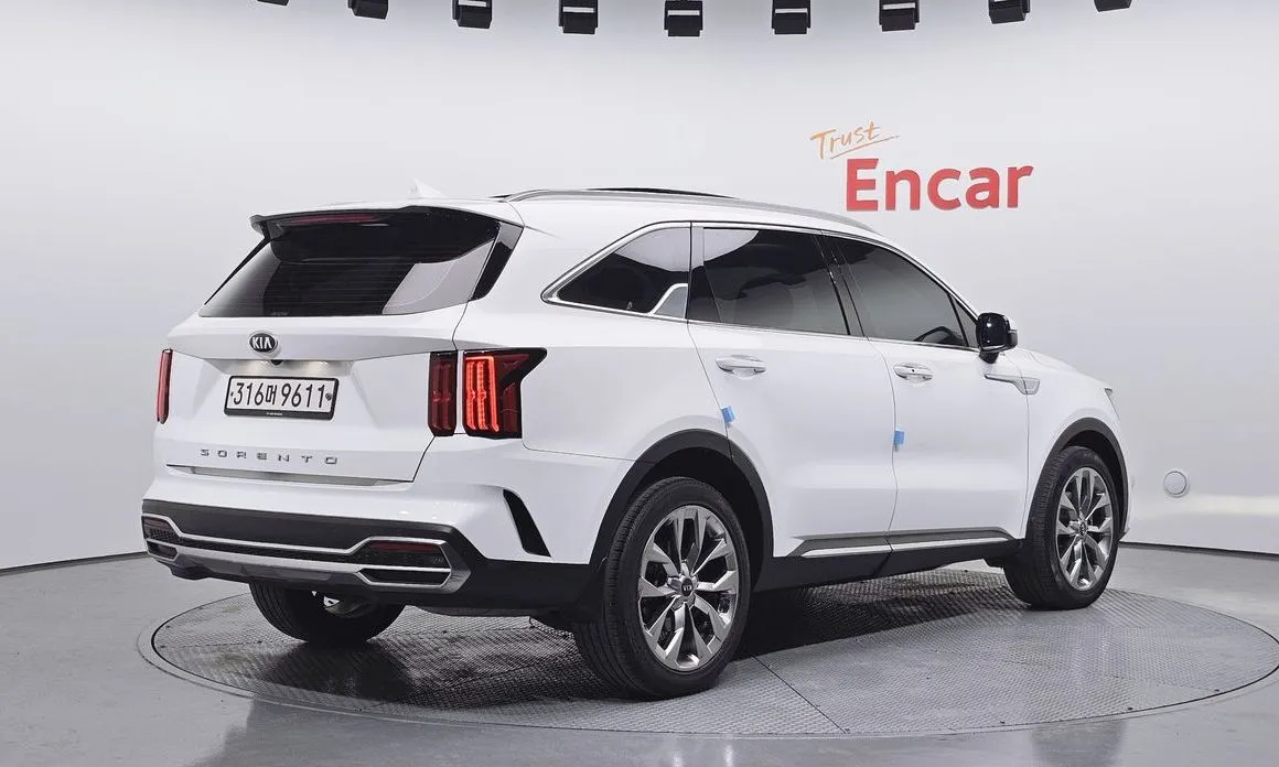 Kia Sorento — фото 5