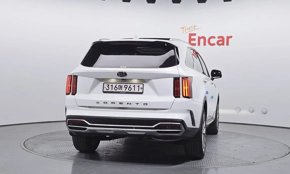 Kia Sorento — фото 3