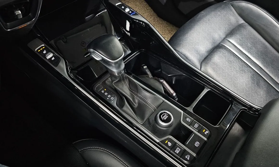 Kia Sorento — фото 7