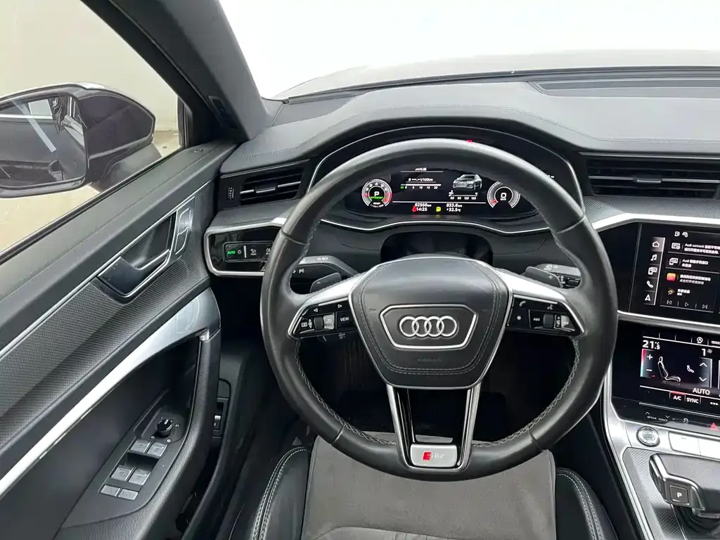 Audi A6L — фото 6