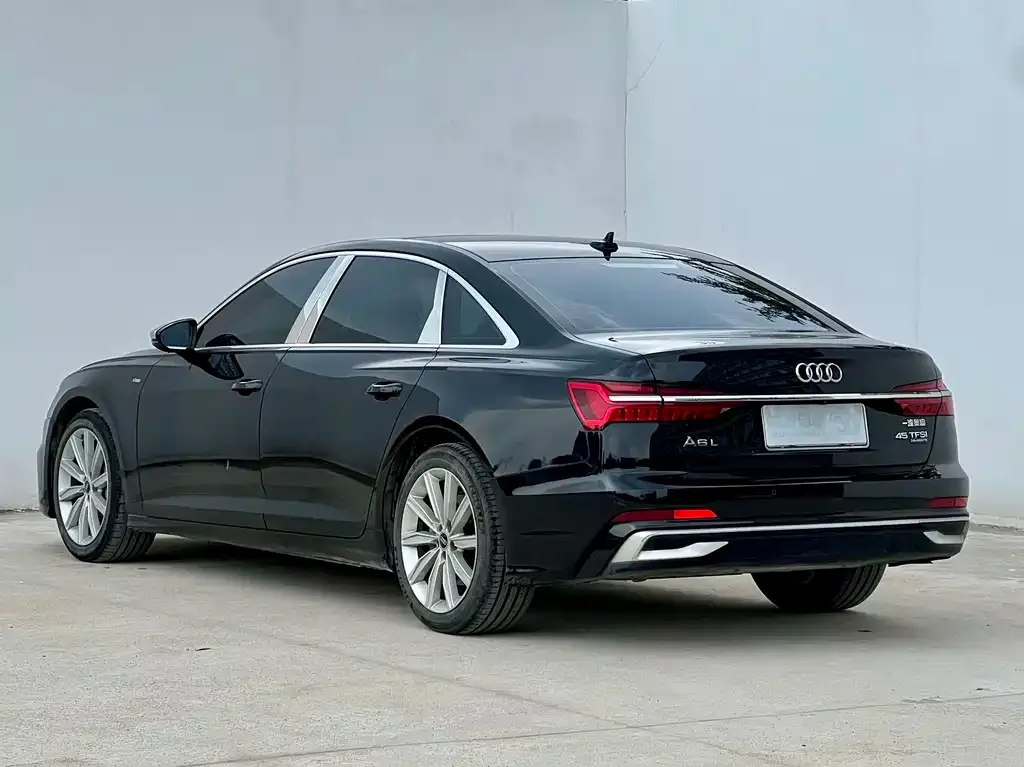 Audi A6L — фото 4