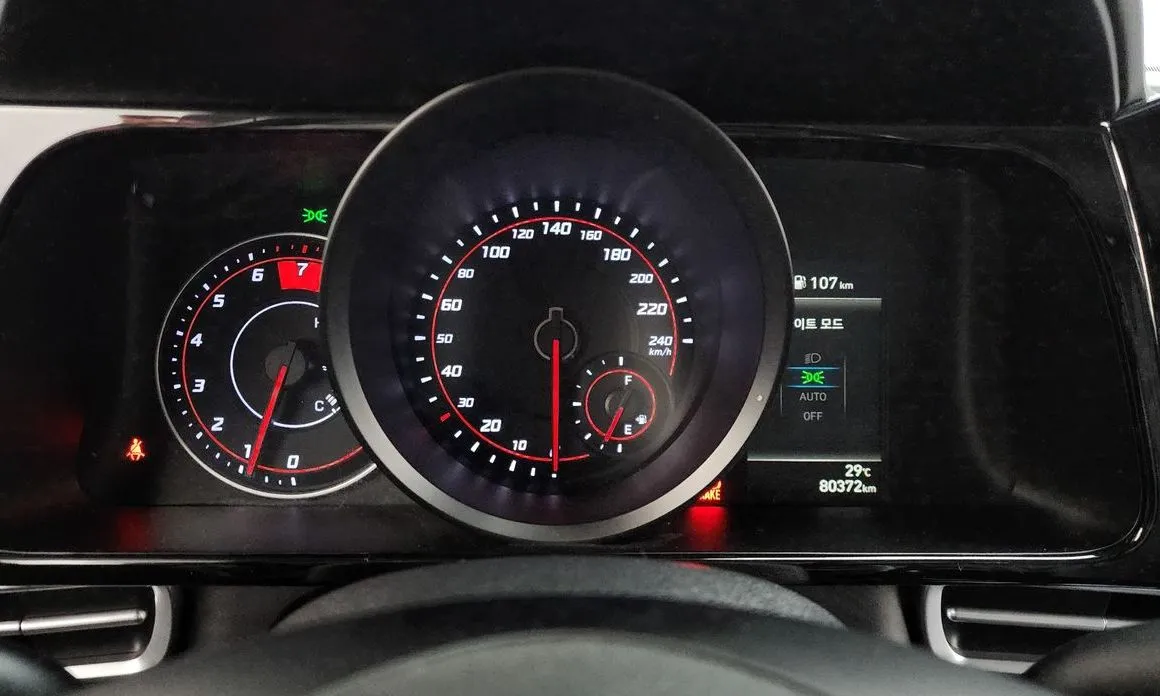 Hyundai AVANTE — фото 2