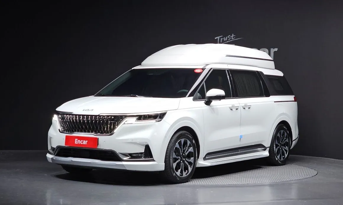 Kia Carnival — фото 1