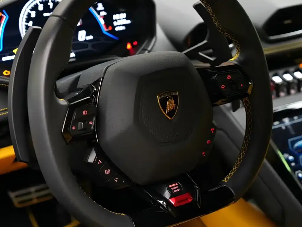 Lamborghini Huracan — фото 9