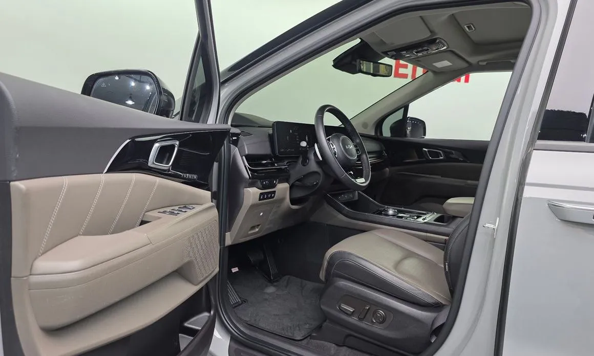 Kia Carnival — фото 10