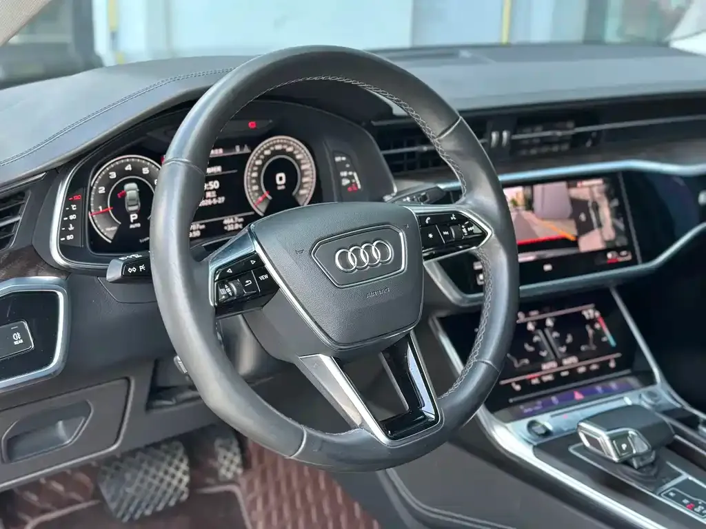 Audi A6L — фото 4