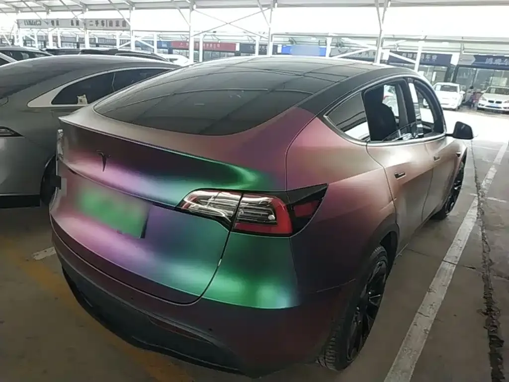 Tesla Model Y — фото 8