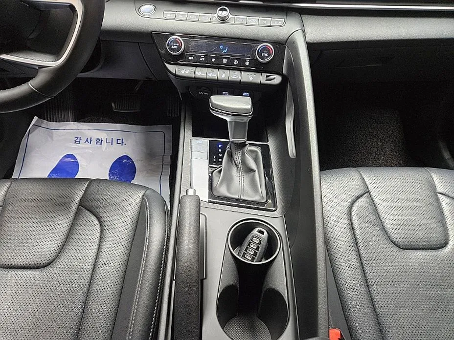 Hyundai AVANTE — фото 8