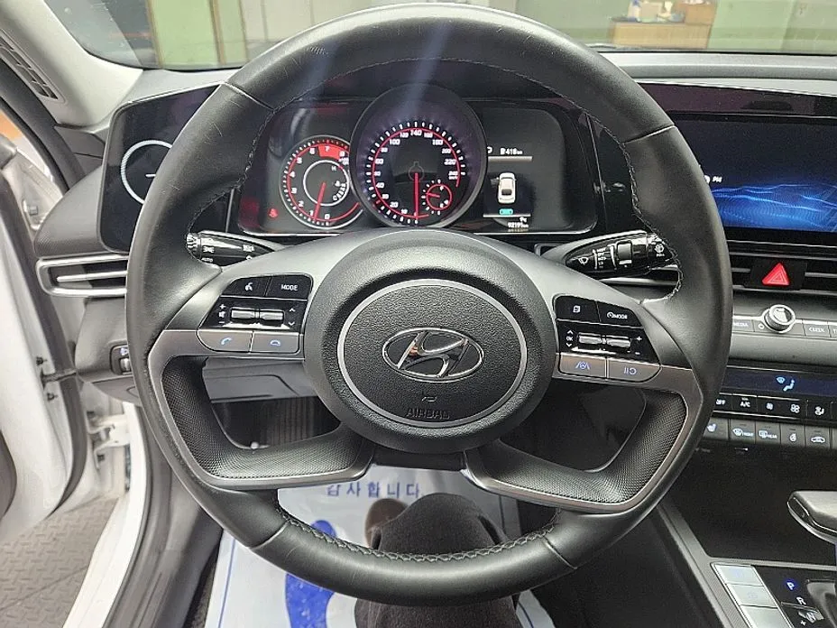 Hyundai AVANTE — фото 9