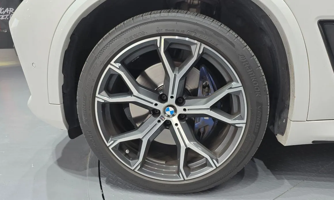 BMW X5 — фото 10