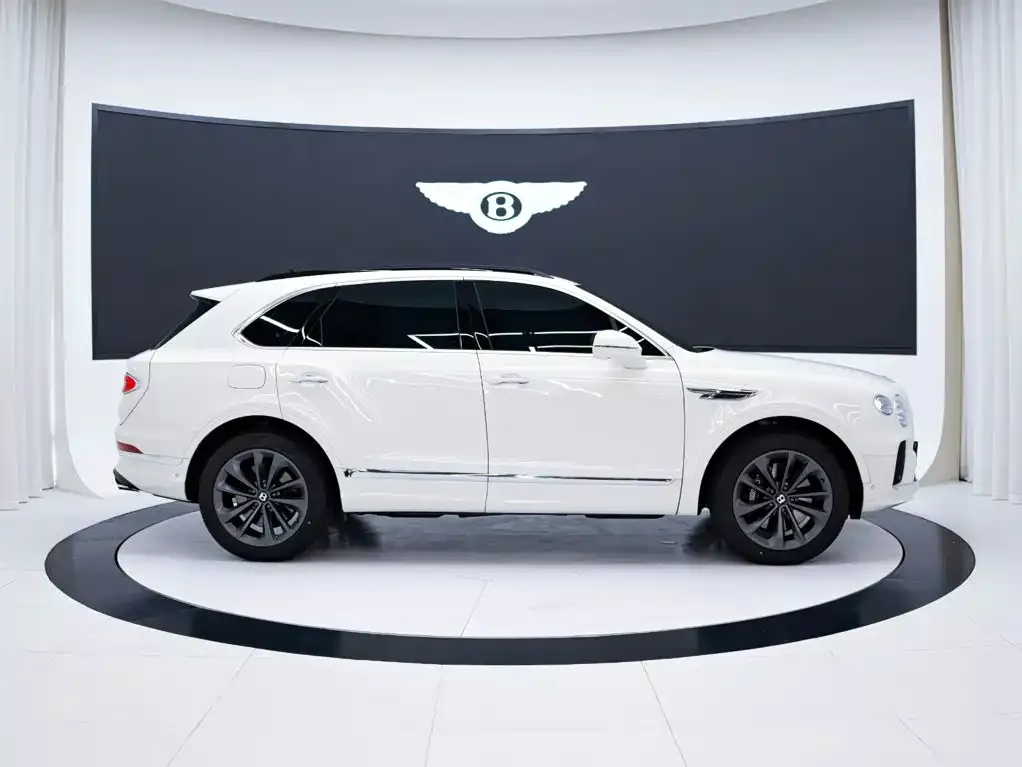 Bentley Bentayga — фото 9