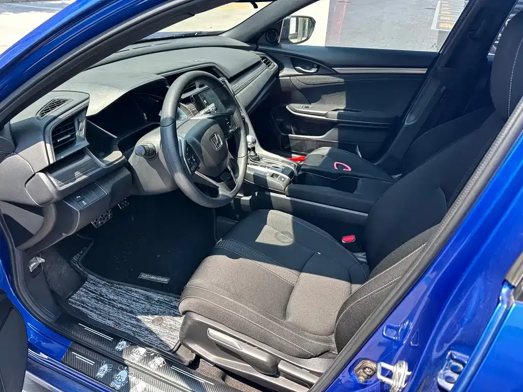 Honda Civic — фото 7