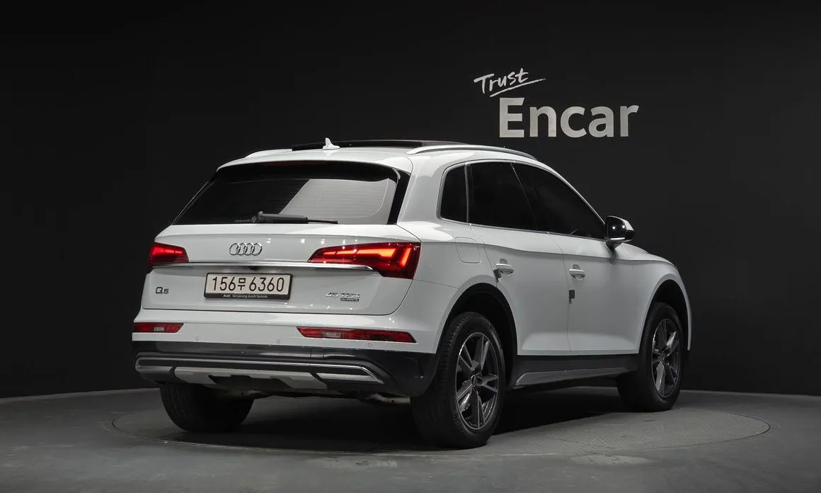 Audi Q5 — фото 5
