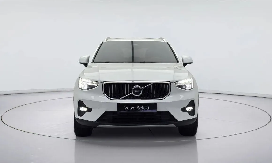 Volvo XC40 — фото 5