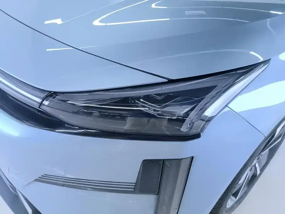 Geely Galaxy L6 — фото 7