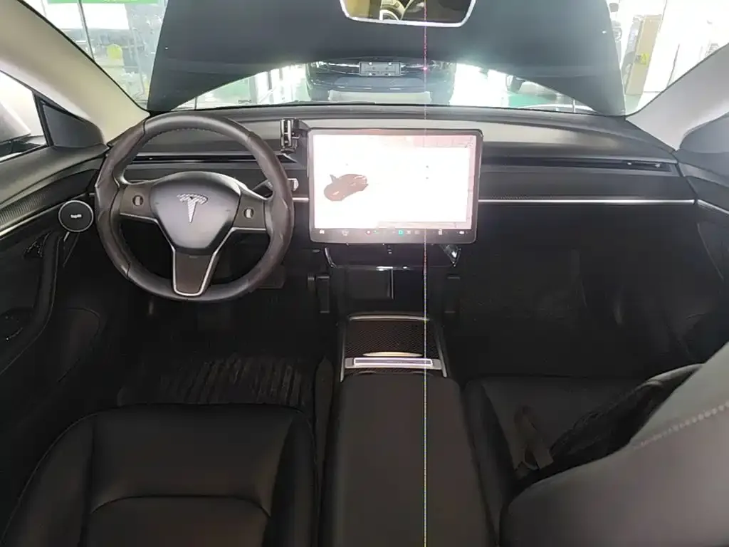 Tesla Model 3 — фото 6