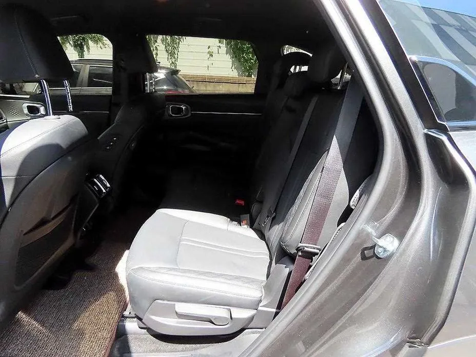 Kia Sorento — фото 8