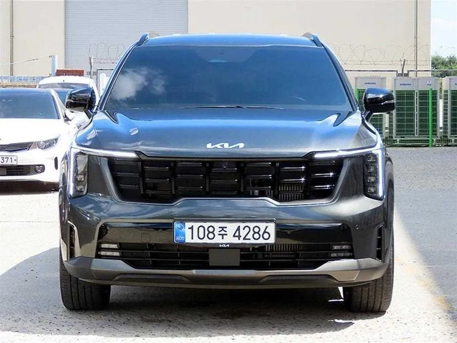 Kia Sorento — фото 5