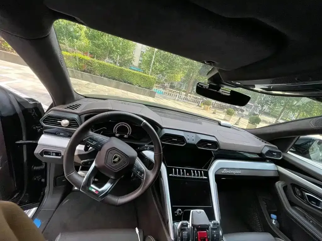Lamborghini Urus — фото 4